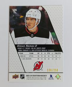 Šimon Nemec (New Jersey Devils, Slovensko) – RC – Standing Ovation Gold Spectrum – 2023-24 Upper Deck Ovation #139/250 – Obrázok 2