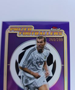 Zinédine Zidane (Real Madrid, Francúzsko) – Prized Footballers Purple Refractor – 2024-25 Topps Finest UEFA Club Competitions #260/299 – Obrázok 2