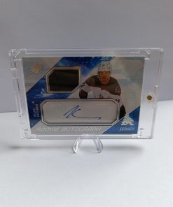 Miloš Kelemen (Arizona Coyotes, Slovensko) – 2023-24 SPx Rookie Auto Jersey Spectrum #23/65 – Obrázok 6